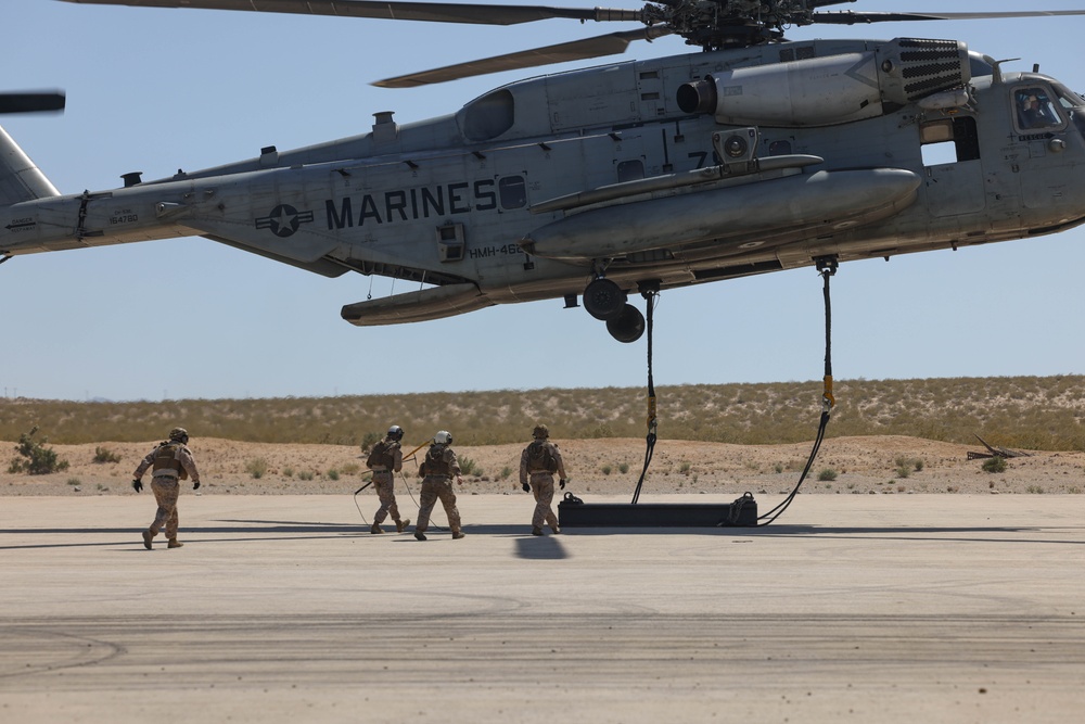 Marines with 1st Distribution Support Battalion Provide Helicopter Support Team Support in LZ Sandhill