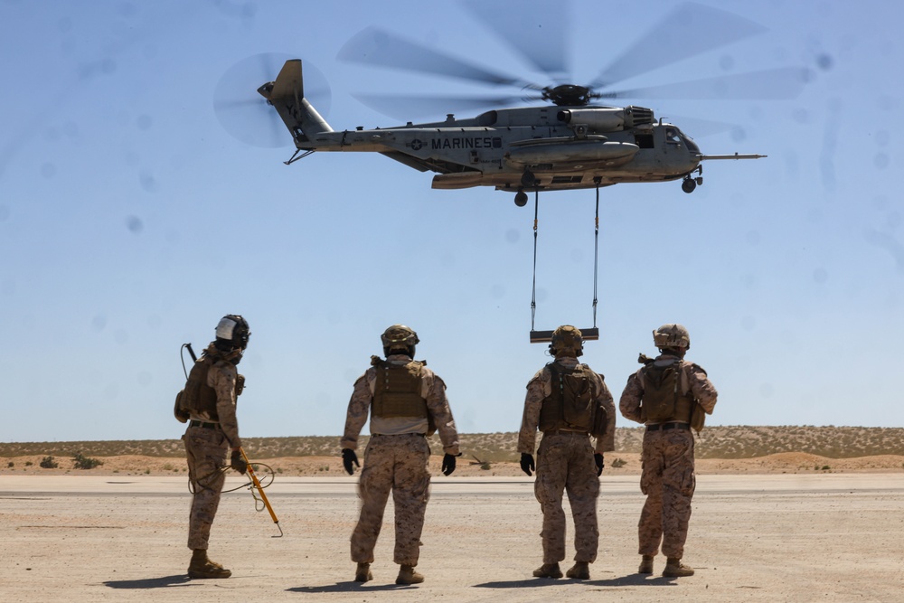 Marines with 1st Distribution Support Battalion Provide Helicopter Support Team Support in LZ Sandhill