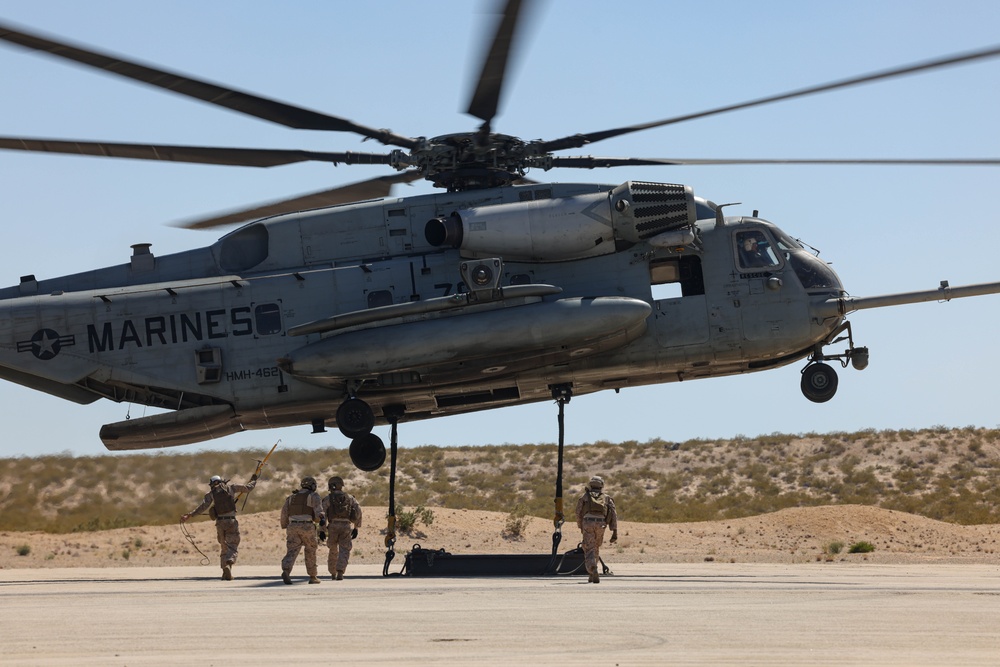 Marines with 1st Distribution Support Battalion Provide Helicopter Support Team Support in LZ Sandhill