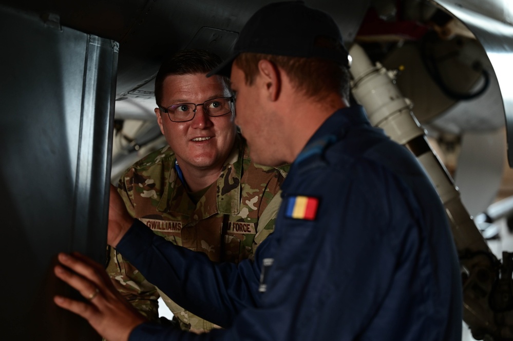 31st Fighter Wing Supports Romanian Air Force Allies