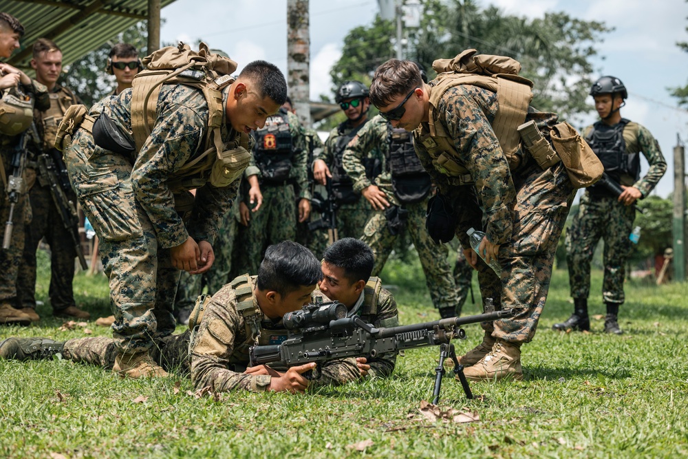 ACDC: CMP Range, weapons system SMEE