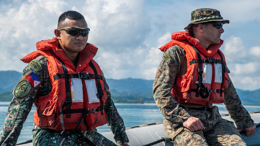DVIDS - Images - ACDC: US Marines, Philippine Marines Conduct ...