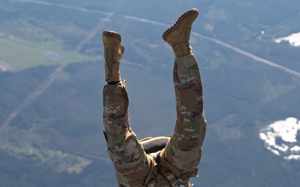 5th Quartermaster TADC executes MFF jump at Swift Response 24