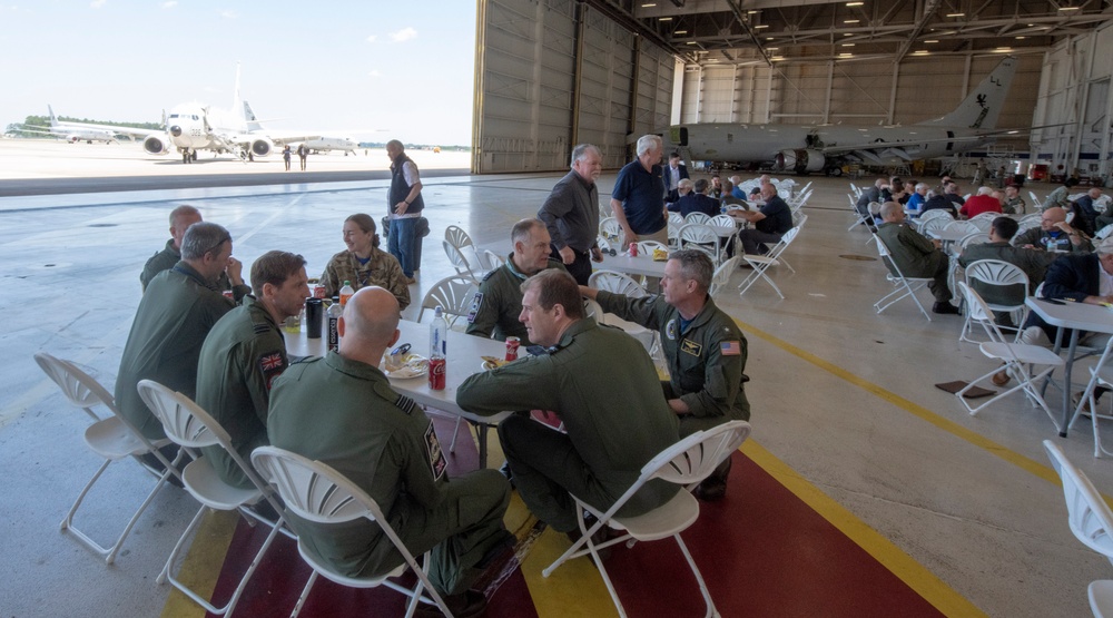 Patrol and Reconnaissance Squadron (VP) 30 Hosts MPA Symposium and CAG/NARG