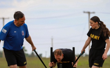 10th Mountain Commanding General Encourages Teambuilding During PT