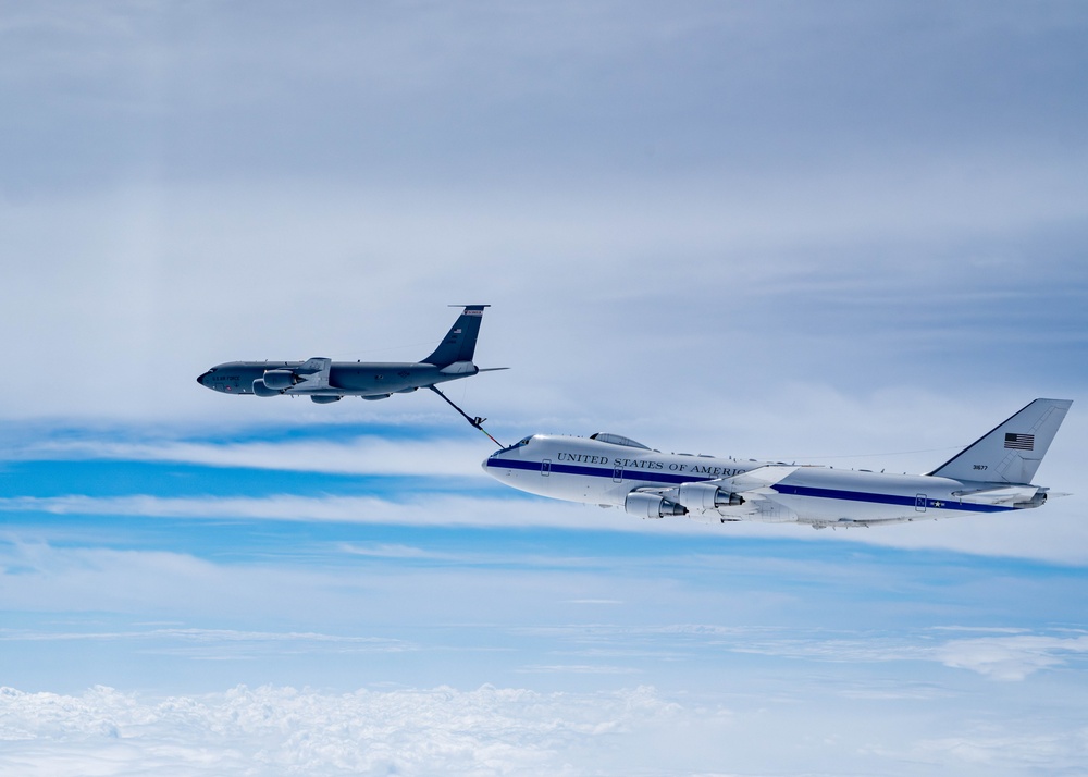 126th Air Refueling squadron refuels E-4B Nightwatch