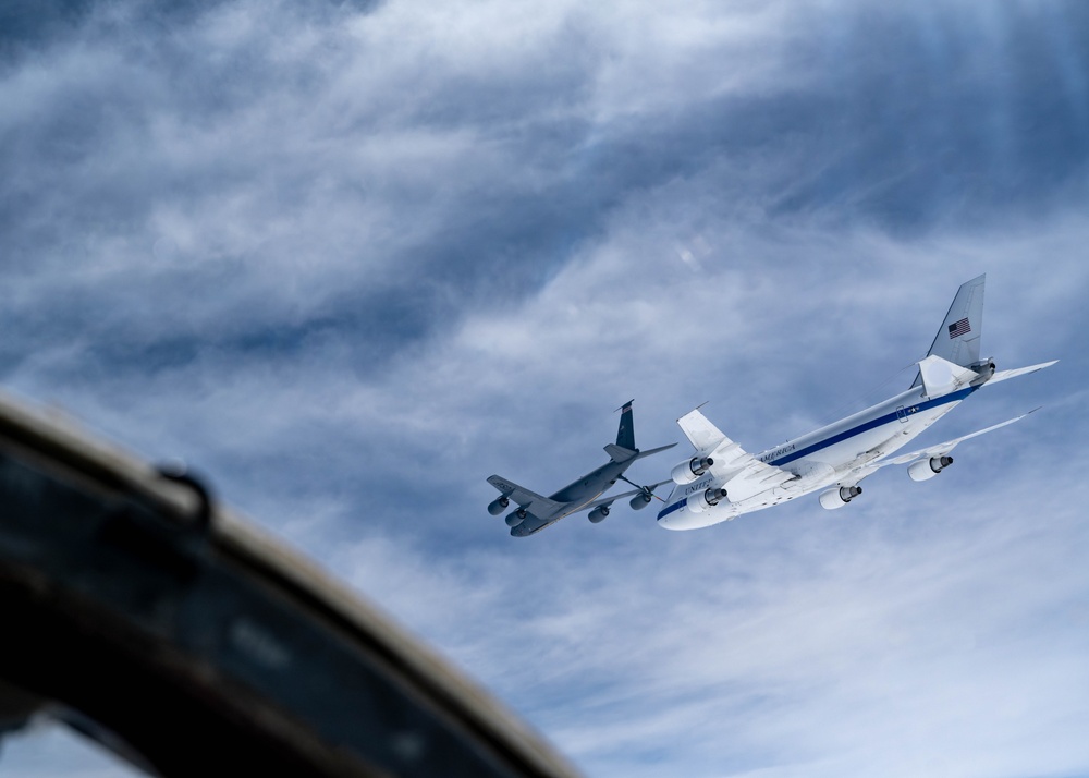 126th Air Refueling squadron refuels E-4B Nightwatch