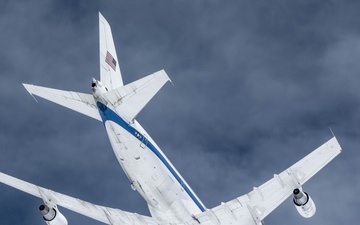 126th Air Refueling squadron refuels E-4B Nightwatch