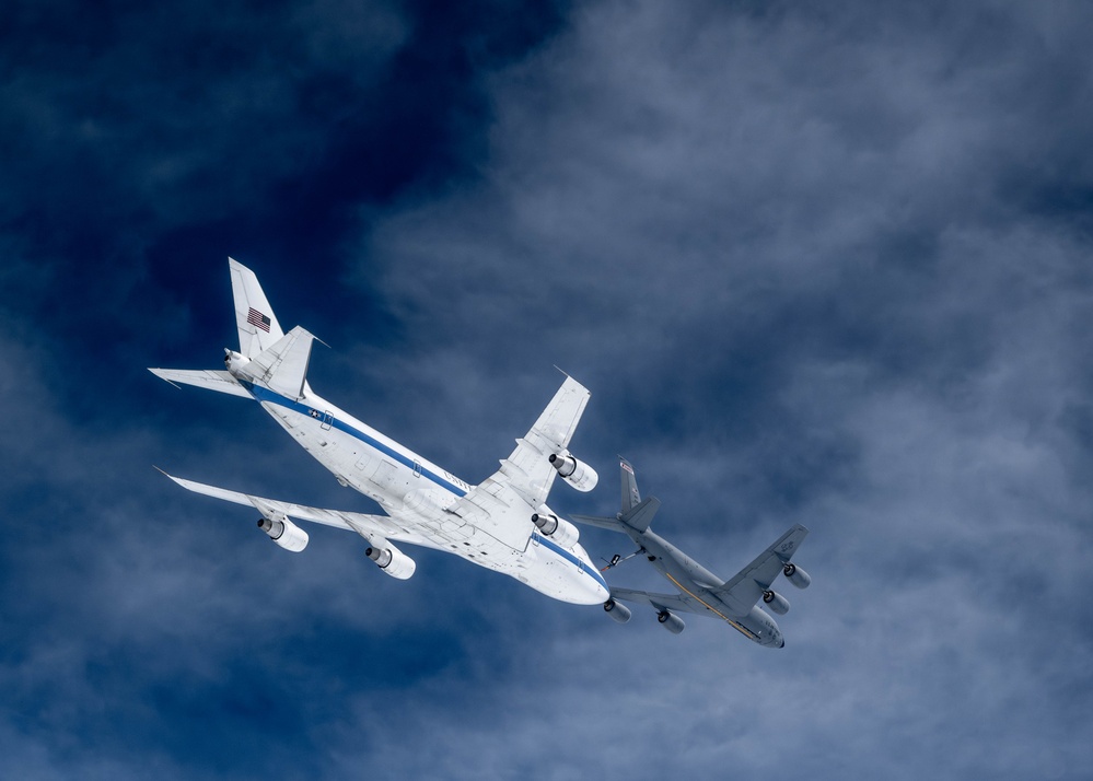 126th Air Refueling squadron refuels E-4B Nightwatch