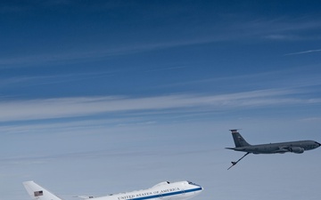 126th Air Refueling squadron refuels E-4B Nightwatch