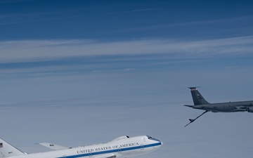 126th Air Refueling squadron refuels E-4B Nightwatch