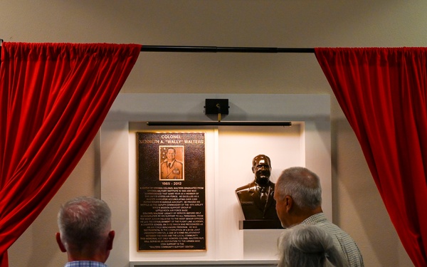 &quot;The Kenny&quot; honors legacy of Col. Kenneth Walters: A community center re-dedication ceremony