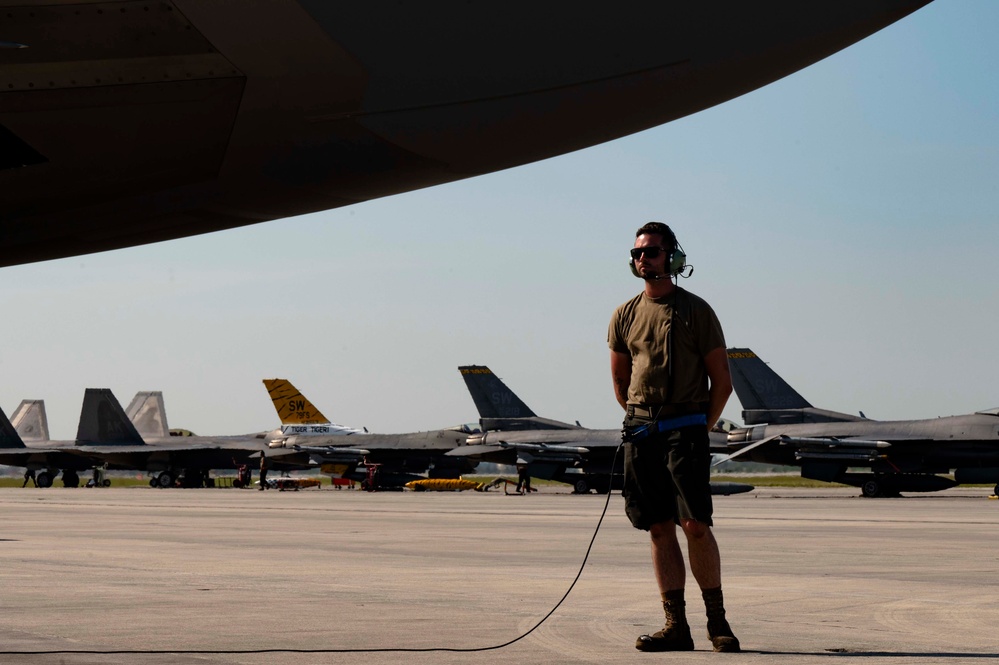 Fighters from Tyndall fly for Checkered Flag