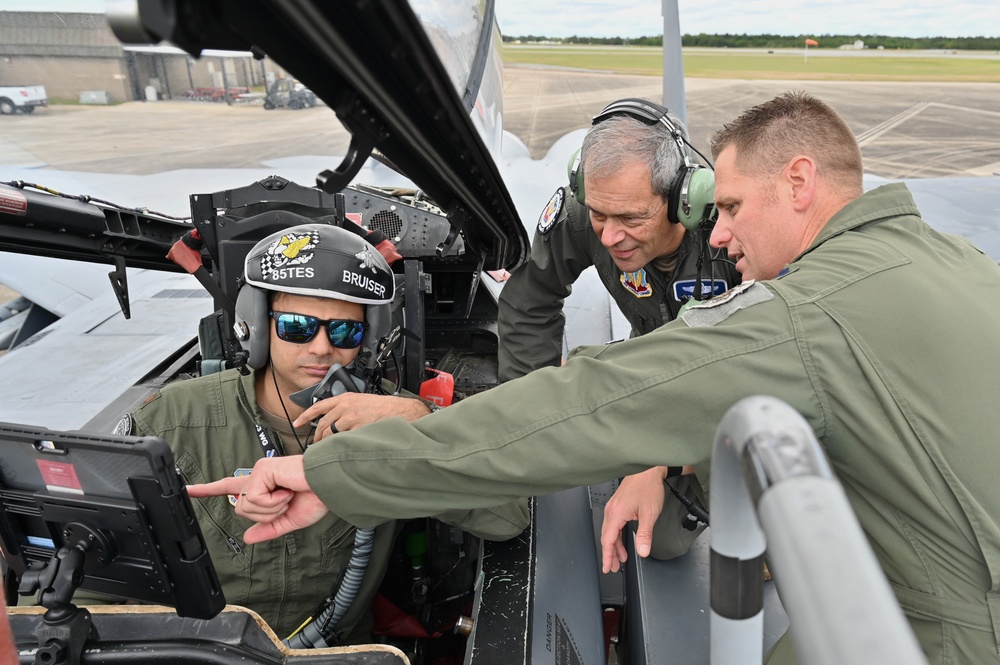 ACC leaders visit command’s only operational test and evaluation wing