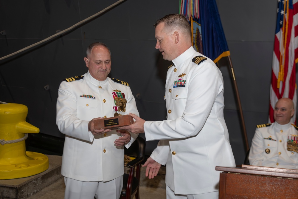 NSGL Executive Officer Retires