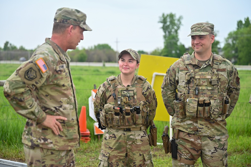 Nebraska Governor and Adjutant General visit Nebraska National Guard traffic control points