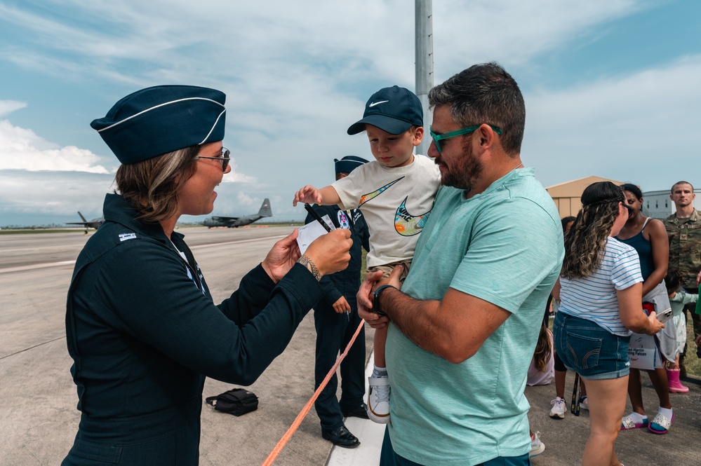 Tyndall Air Force Base hosts Thunderbirds meet-and-greet