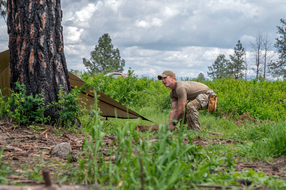 Survival, Evasion, Resistance, and Escape pre-team training exercise