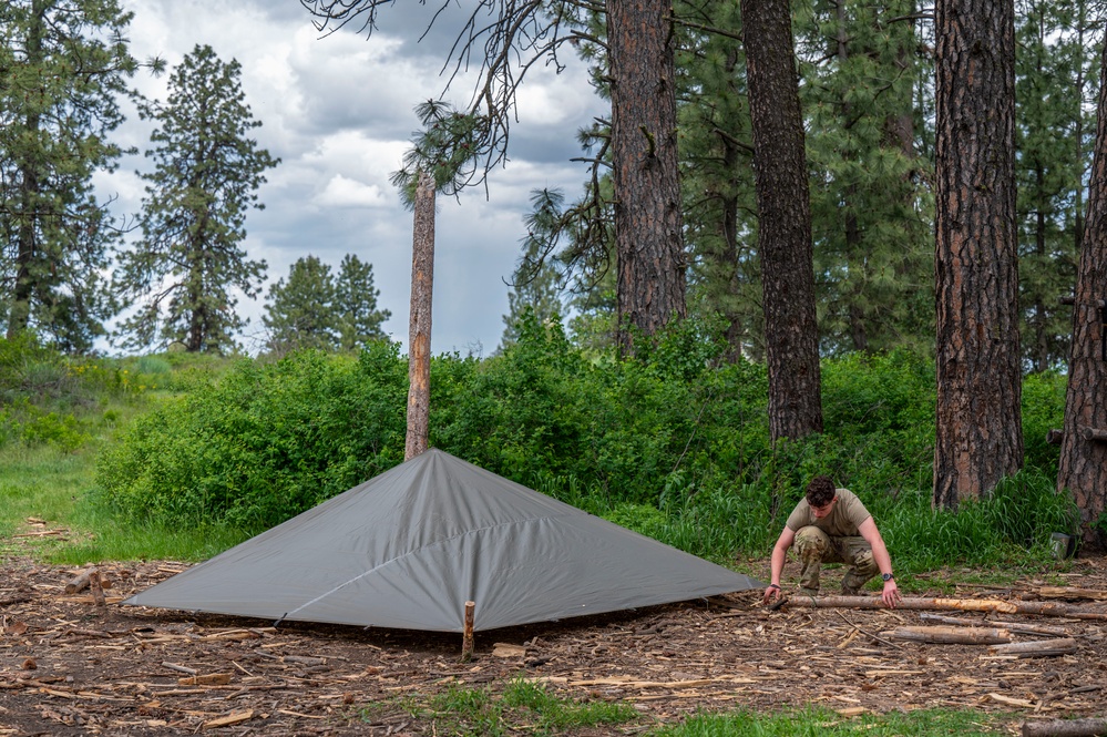 Survival, Evasion, Resistance, and Escape pre-team training exercise