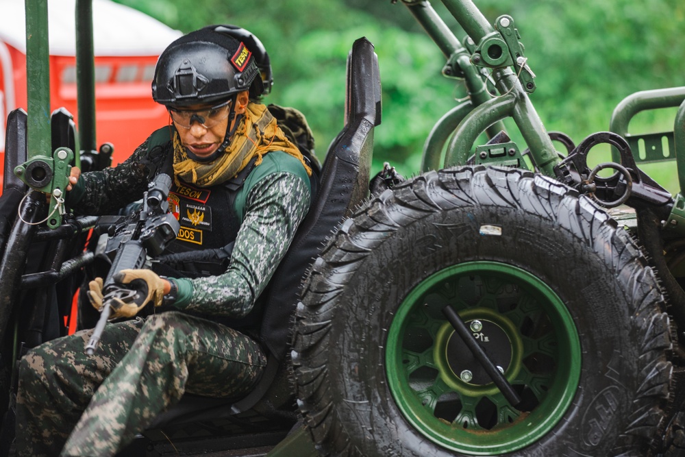 Competitors take part in Fuerzas Comando 24 Combined Assaulter and Sniper Match IV