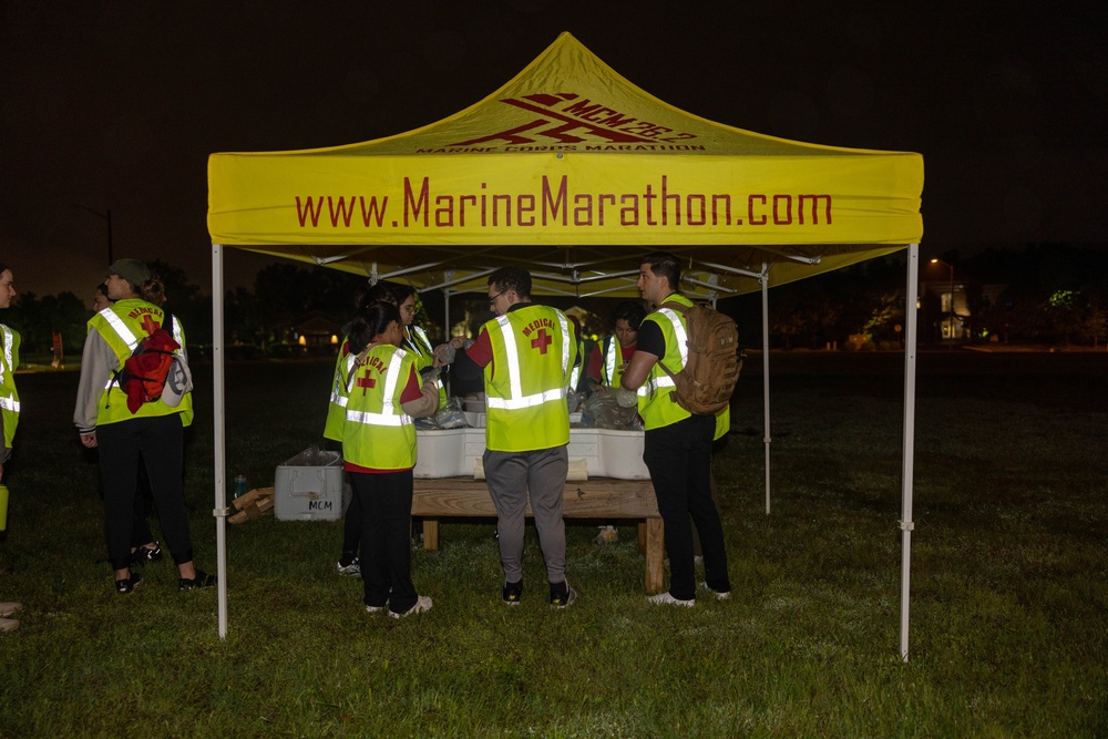 Runners conquer Hospital Hill during 17th Annual Marine Corps Historic Half