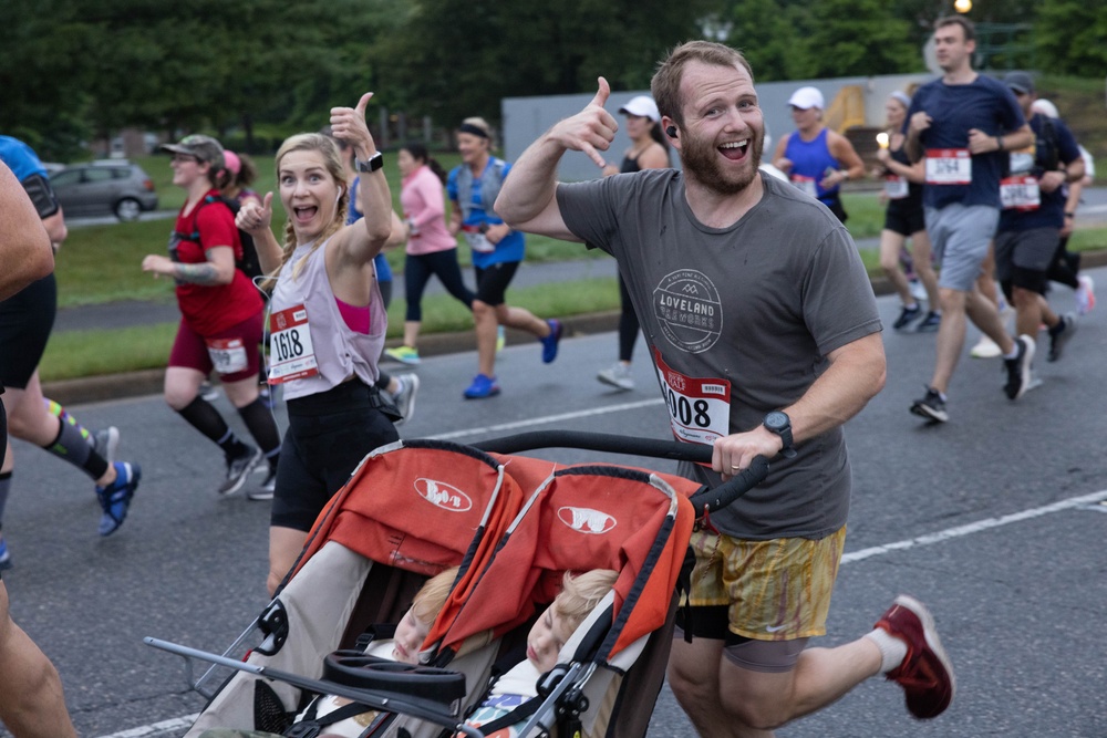 Runners conquer Hospital Hill during 17th Annual Marine Corps Historic Half