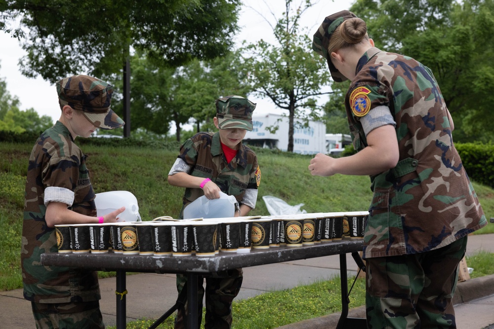 Runners conquer Hospital Hill during 17th Annual Marine Corps Historic Half