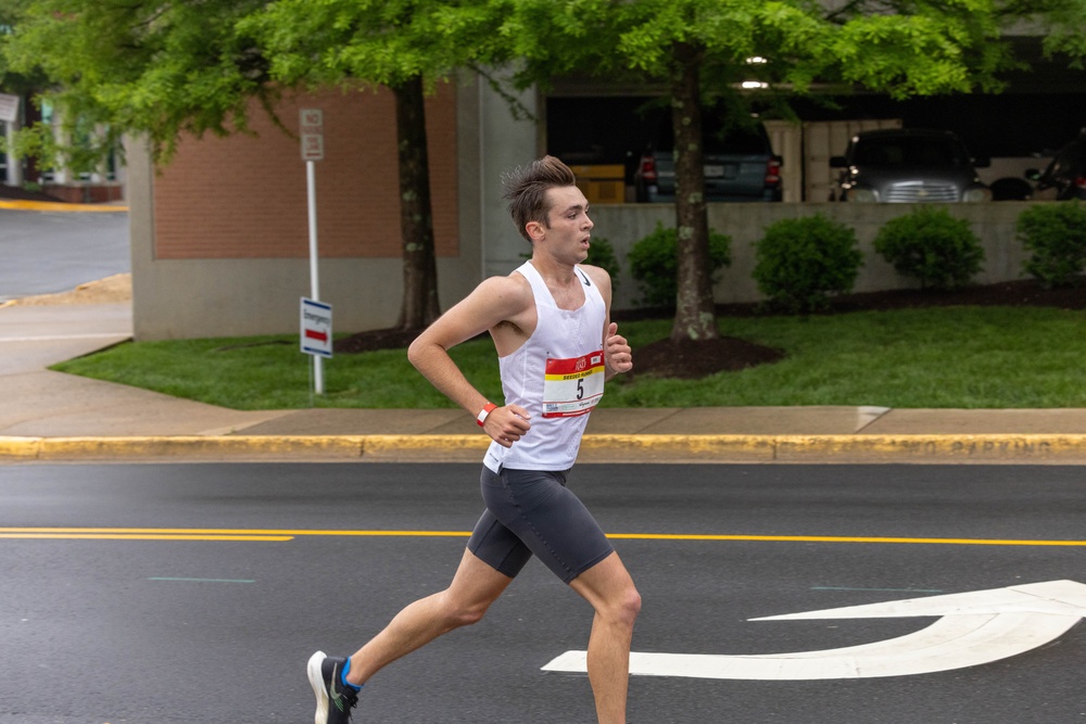 Runners conquer Hospital Hill during 17th Annual Marine Corps Historic Half