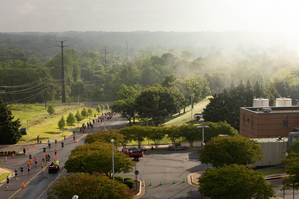 Runners conquer Hospital Hill during 17th Annual Marine Corps Historic Half