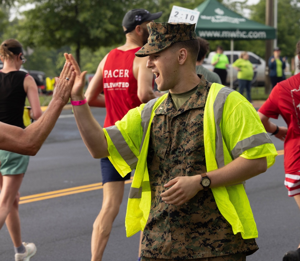 Runners conquer Hospital Hill during 17th Annual Marine Corps Historic Half