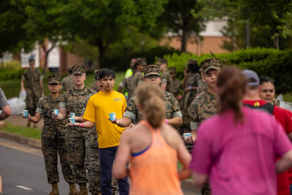 Runners conquer Hospital Hill during 17th Annual Marine Corps Historic Half