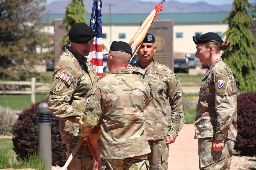 DVIDS - Images - 918th welcomes new commander [Image 1 of 2]