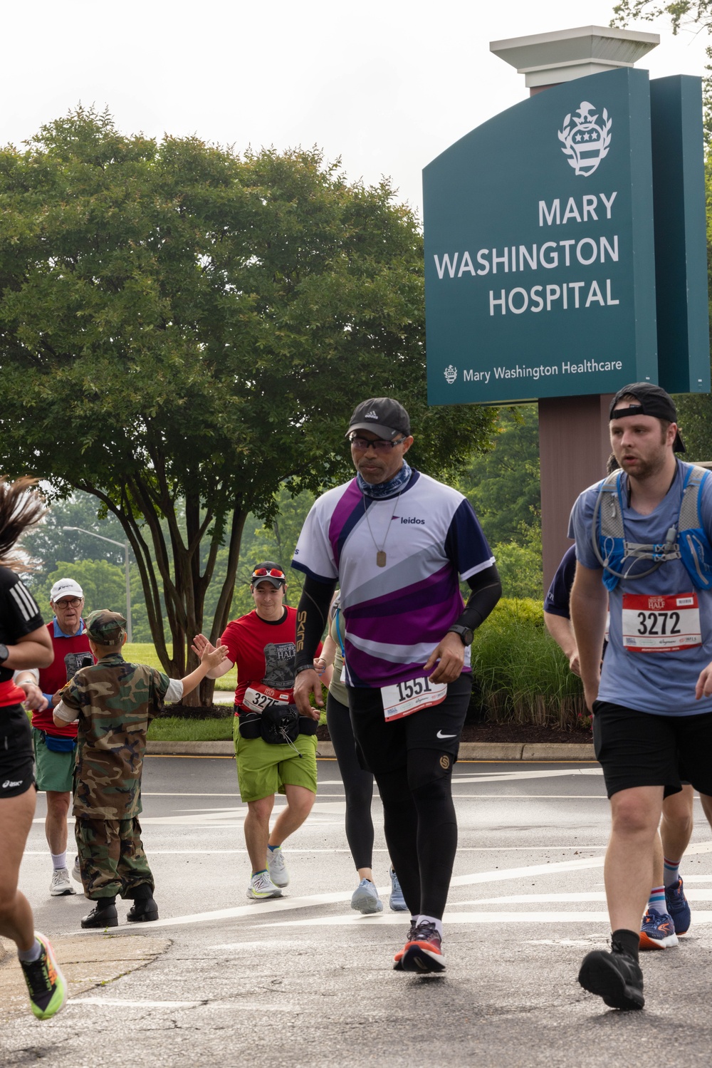 Runners conquer Hospital Hill during 17th Annual Marine Corps Historic Half