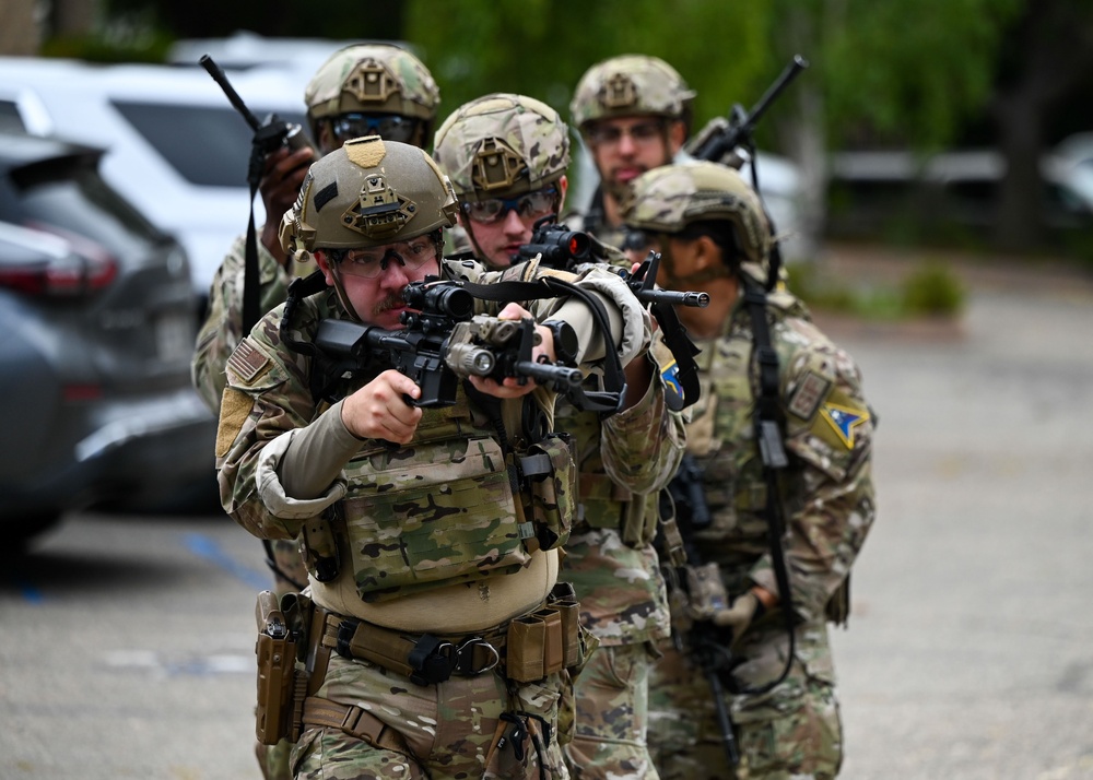 30th Security Forces Squadron Trains with Santa Barbara Sheriff's Office