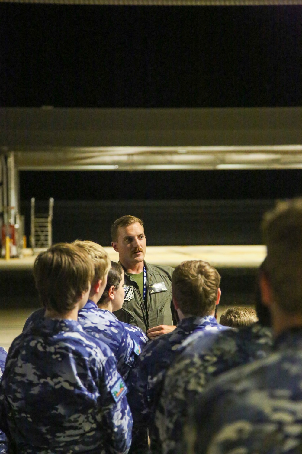 DVIDS - Images - RAAF cadets tour U.S. Marine Corps F-35Bs [Image 2 of 5]