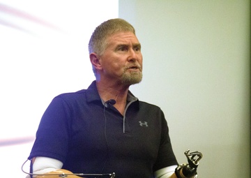 MARINES LEARN CONSEQUENCES AT ANNUAL BITS TRAINING: GET YOUR MIND RIGHT, GO BACK TO THE BASICS / 新年講習で実例に学ぶ海兵隊員、気を引き締め、基本に立ち返る