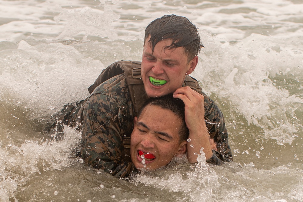 15th MEU Marines Conduct Shallow Water MCMAP PT