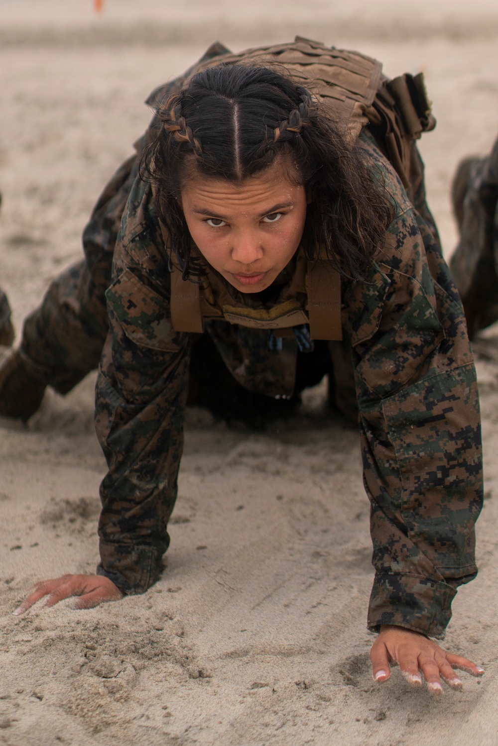 15th MEU Marines Conduct Shallow Water MCMAP PT