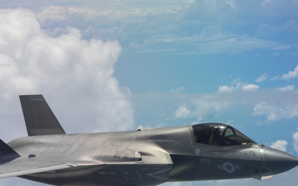 U.S.-AUS Aerial Refueling Across the Pacific