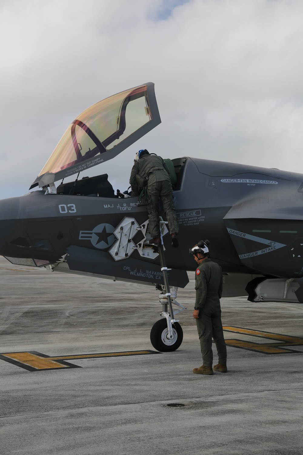 U.S.-AUS Aerial Refueling Across the Pacific