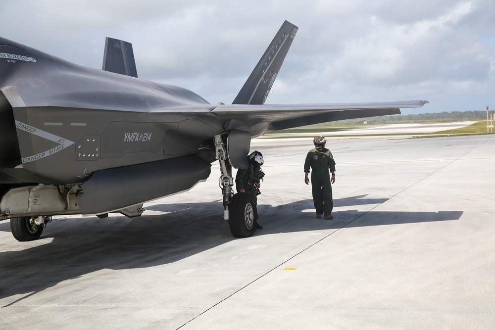 U.S.-AUS Aerial Refueling Across the Pacific