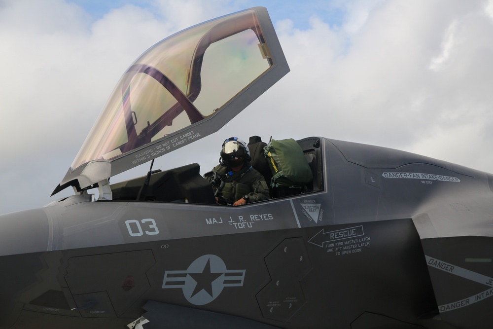 U.S.-AUS Aerial Refueling Across the Pacific