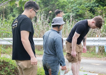 MARINES FIGHT FOR NATURE: HELP REMOVAL OF INVASIVE ALIEN PLANT / 海兵隊、自然と奮闘：特定外来生物の防除を支援