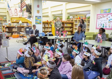 OKINAWAN MAYOR SHARES HIS THOUGHTS THROUGH BOOK READING AT KINSER ELEMENTARY SCHOOL / キンザー小学校で浦添市長が読み聞かせ ・・・  伝える思い