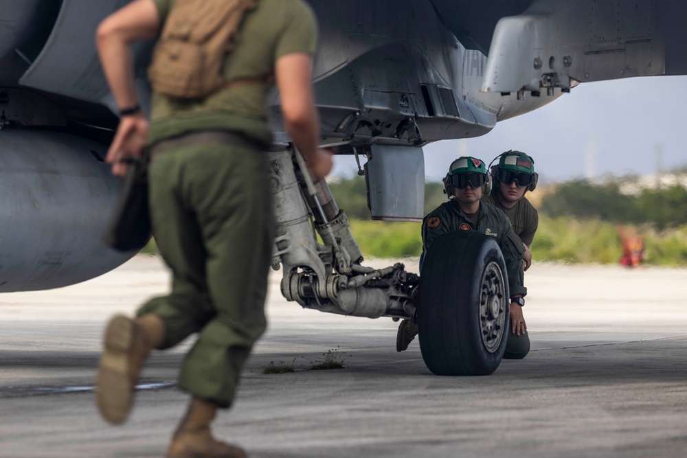 VMFA(AW)-224 and VMFA-121 conduct flight operations