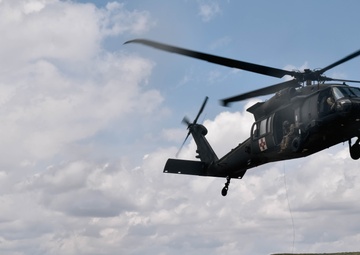 Space Soldiers undergo air assault, medevac training