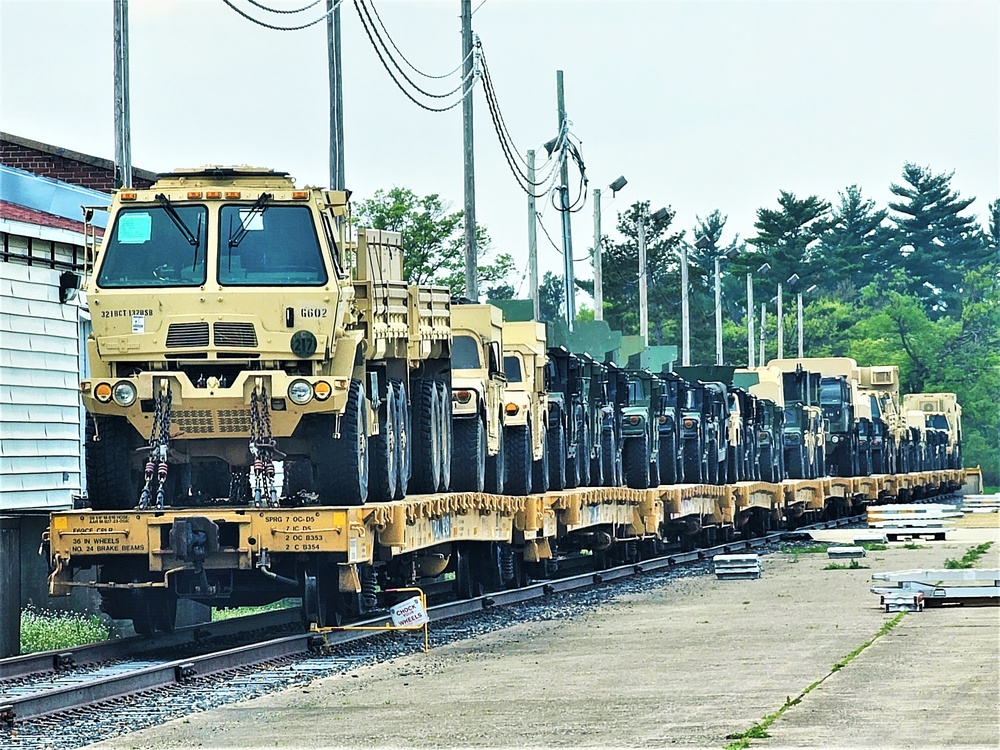 Fort McCoy’s first rail movement of 2024 is largest Wisconsin National Guard rail op in decades