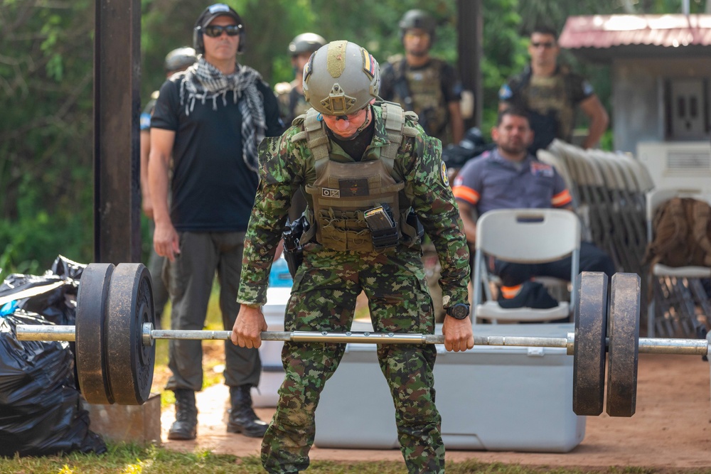 Competitors take part in Fuerzas Comando 24 Assaulter Course IV