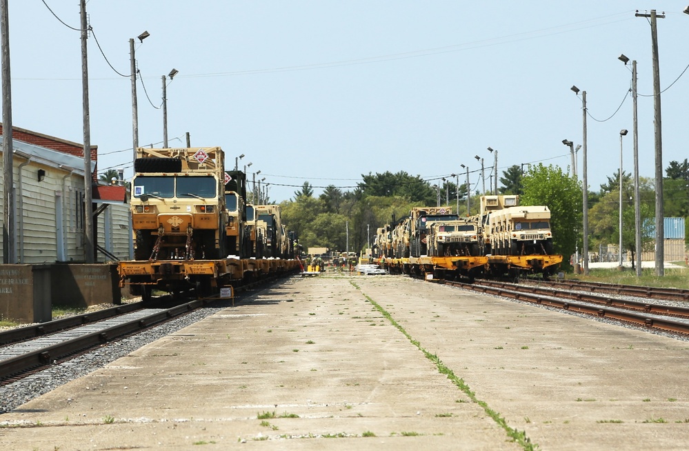 Fort McCoy’s first rail movement of 2024 is largest Wisconsin National Guard rail op in decades