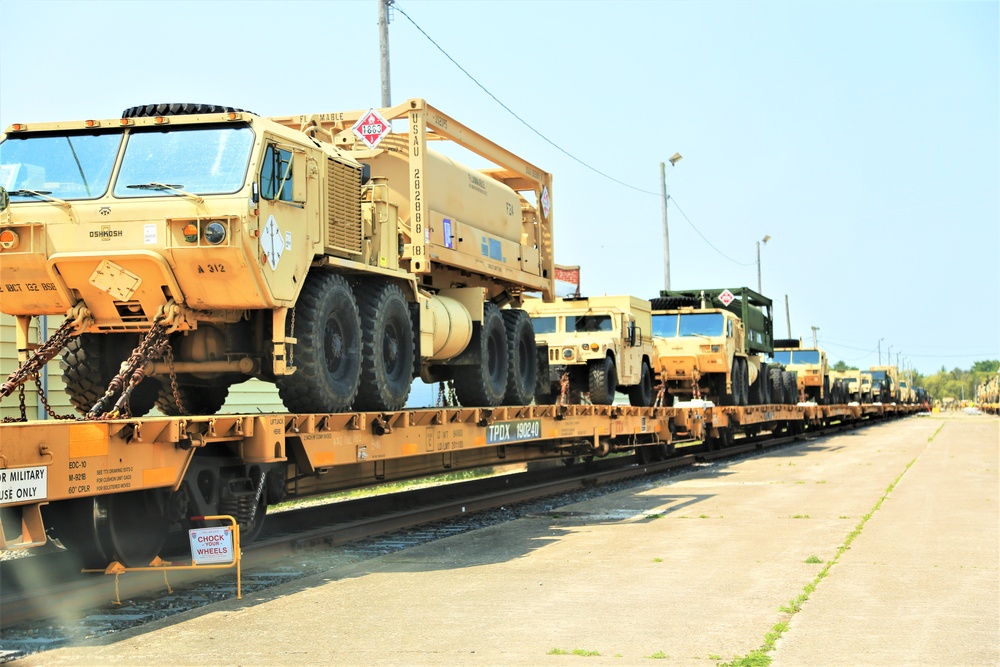 Fort McCoy’s first rail movement of 2024 is largest Wisconsin National Guard rail op in decades